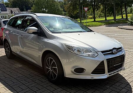 Ford Focus Turnier Trend Kombi Scheckheft Klimaaut