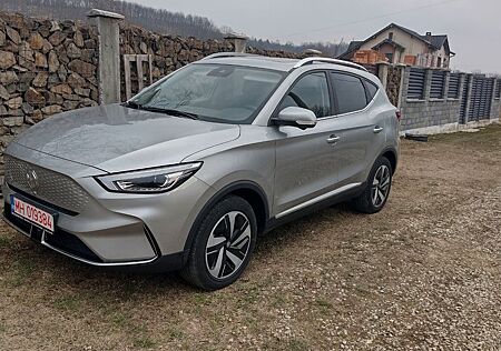 MG ZS Luxury