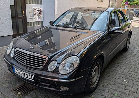 Mercedes-Benz E 270 CDI AVANTGARDE