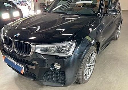 BMW X3 xDrive 20 dA M-Paket Sport / Pano/R-Kam/LED