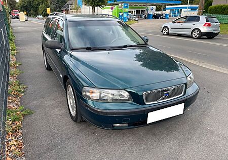 Volvo V70 2,4 Automatik gr. Service m. Zahnriemen neu!