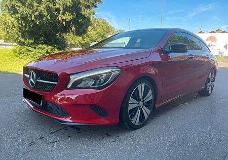 Mercedes-Benz CLA 200 CLA200d Shooting Brake AUTOMATIK PANO LED NIGHT