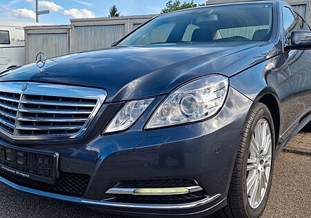 Mercedes-Benz E 200 E -Klasse Lim. CGI BlueEfficiency