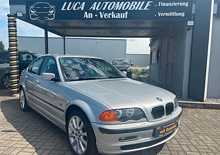BMW 320i