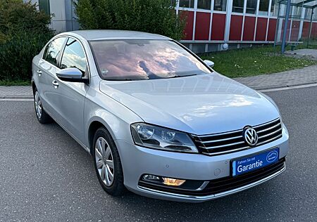 VW Passat Volkswagen Lim. Comfortline BlueMotion Automatik
