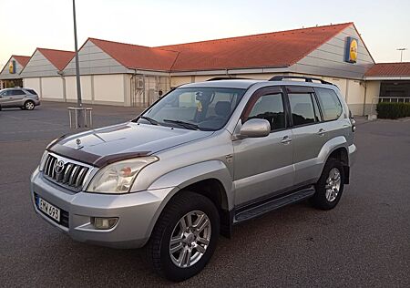 Toyota Land Cruiser 3.0 D-4D Automatik -