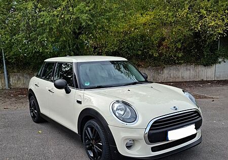 Mini ONE 102 PS Navi Sitzheizung PDC vorne hinten