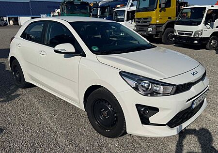 Kia Rio Vision Navi Tempomat Rückfahrkamera