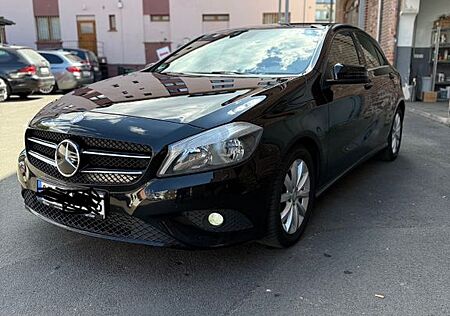 Mercedes-Benz A 180 -