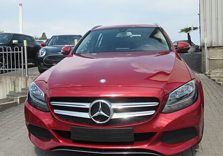 Mercedes-Benz C 180 T-Modell T CGI Avantgarde-Navi-Leder-AHK