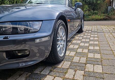 BMW Z3 Roadster 2.5i Automatik Eingetragen + Tüv Neu