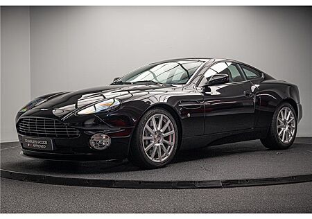 Aston Martin Vanquish S 4 pl