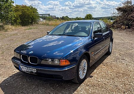 BMW 520i