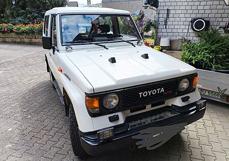 Toyota Land Cruiser LJ 73 Cabrio, Oldtimer & Rarität