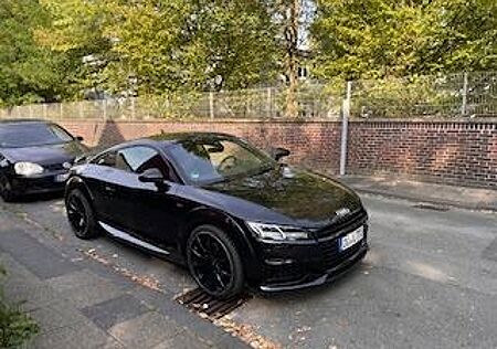 Audi TT Coupe 2.0 TFSI S tronic quattro -