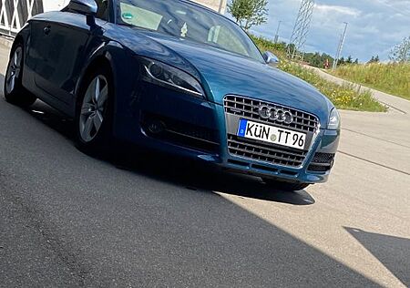 Audi TT Roadster 2.0 TFSI S tronic quattro -