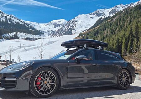 Porsche Panamera GTS Sport Turismo GTS