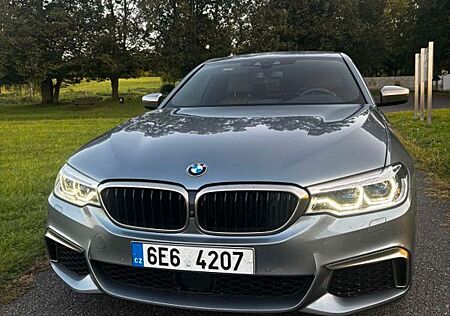 BMW M550i xDrive 390Kw