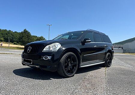 Mercedes-Benz GL 500 GL 550 4MATIC AHK 21Zoll
