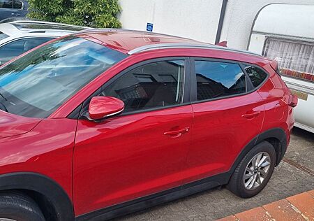Hyundai Tucson Advantage, Klimaautomatik, Navi u. mehr