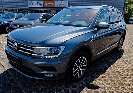 VW Tiguan Allspace Volkswagen 2.0 TDI, PANO 8×Fach Reifen