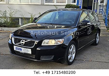 Volvo V50 Kombi D4 Kinetic PDC*TEMPOMAT 2. HAND