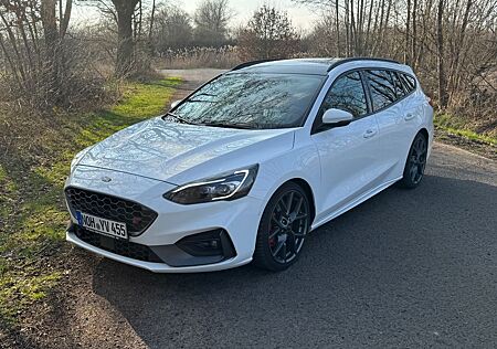 Ford Focus 2,3 EcoBoost ST Styling-Paket Turnier ...
