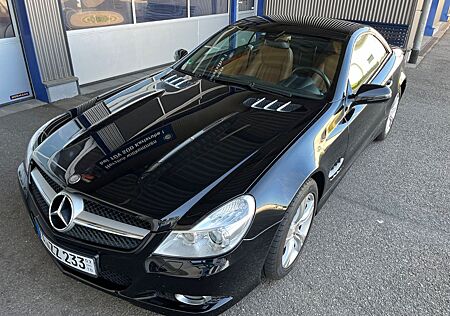 Mercedes-Benz SL 350 Sportmotor - neuwertiger Zustand