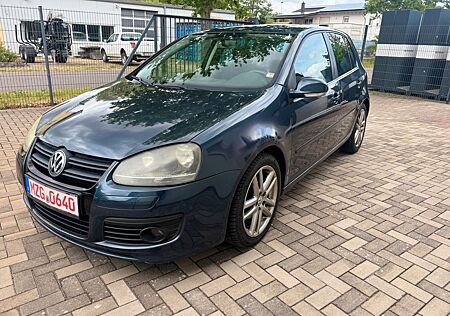 VW Golf Volkswagen V Lim. GT Sport