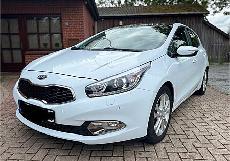 Kia Cee'd Ceed Spirit 1.4 Vollaussattung