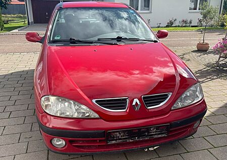 Renault Megane 1.4 16V TÜV NEU