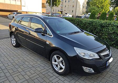 Opel Astra Sports Tourer 1.4