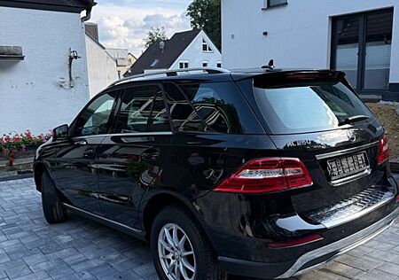Mercedes-Benz ML 250 BlueTEC 4MATIC -