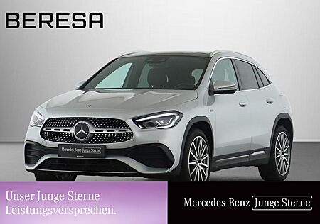 Mercedes-Benz GLA 250 e AMG Pano Distronic Burmester Kamera