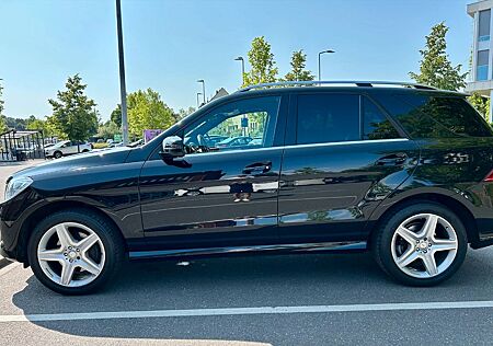 Mercedes-Benz ML 350 BlueTEC 4MATIC AMG COMAND AIRMATIC HARMAN