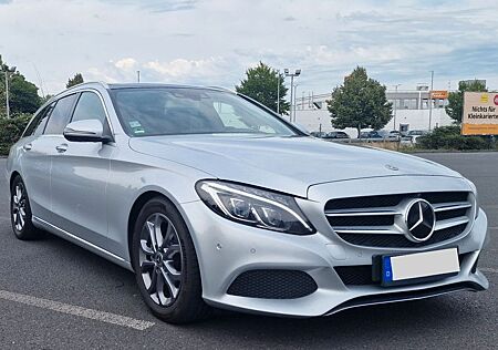 Mercedes-Benz C 250 AVANT. Autom. 4M HUD 9G Pano. Luftfede