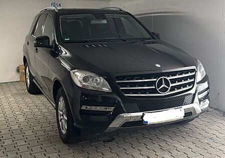 Mercedes-Benz ML 350 BlueTEC 4MATIC - Anhängerkupplung TÜV NEU