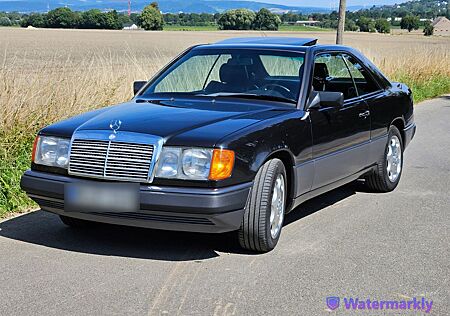 Mercedes-Benz 300 CE Coupé/Schiebedach/Klimaanlage/H-Zulassung