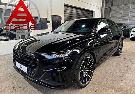 Audi Q8 55 TFSI S-LINE PLUS/22" ALU/AHK/COMPET. PLUS