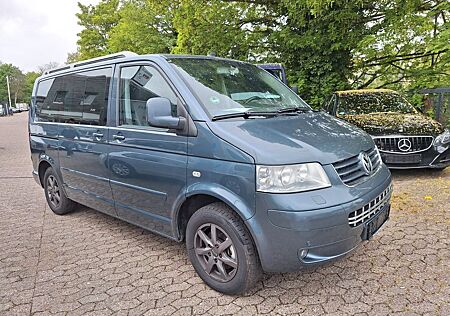 Volkswagen T5 Transporter Bus Multivan Highline 4Motion
