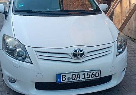 Toyota Auris 2,0-l-D-4D Life Life