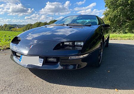 Chevrolet Camaro Z28 mit 5.7l V8