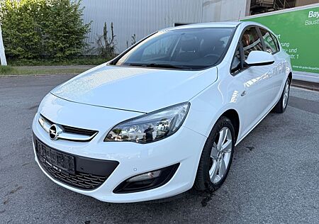 Opel Astra J Lim. 5-trg. Edition LPG* PDC* Alu* AHK*