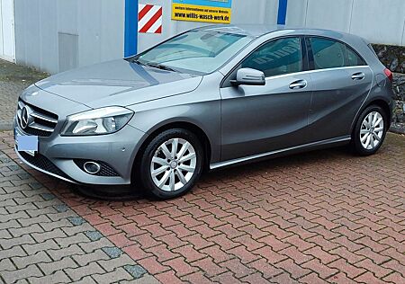 Mercedes-Benz A 200 BlueE - Style - Sportsitze