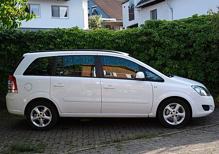 Opel Zafira 1.6 CNG Turbo mit neuen Tanks (2019)
