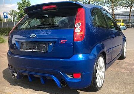 Ford Fiesta ST 150 MK6 Tüv Neu A.EINGETRAGEN Facelift