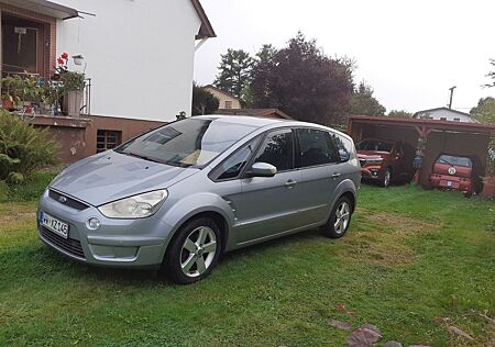 Ford S-Max 2,0 TDCi 103kW DPF Trend Trend