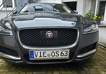 Jaguar XF 20d AWD 180PS Portfolio Sportbrake Auto. ...