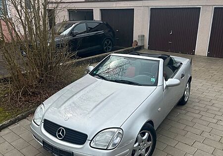 Mercedes-Benz SLK 200 -