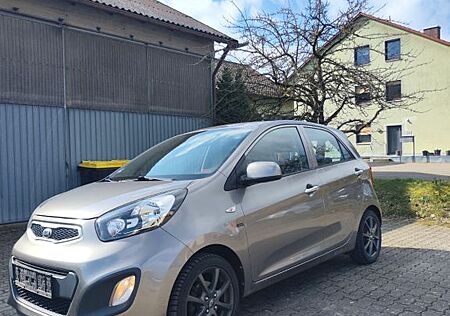 Kia Picanto 1.0 Edition 7